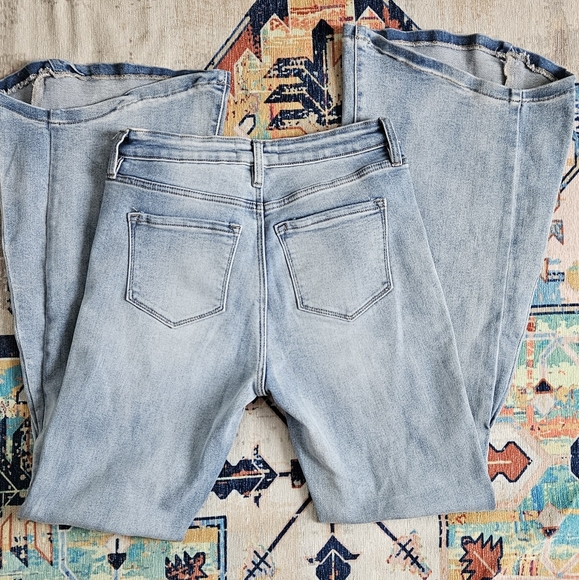 flare, size 27/7, light wash, Neture by KanCan - Picture 2 of 4